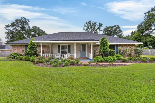 $289,900 | 7904 Cedar Creek Circle, Haughton, LA 71037
