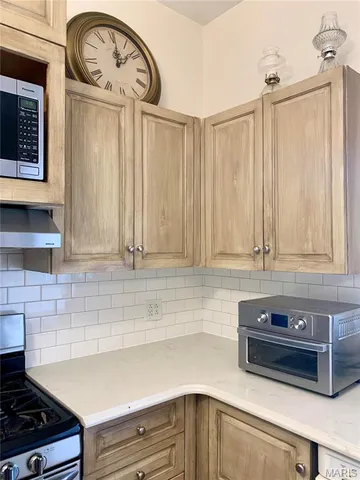 $399,900 | 24613 Shady Oaks Lane, Perry, MO 63462