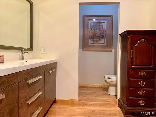 $399,900 | 24613 Shady Oaks Lane, Perry, MO 63462