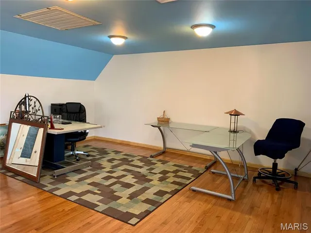 $399,900 | 24613 Shady Oaks Lane, Perry, MO 63462