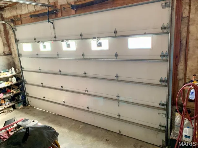 $399,900 | 24613 Shady Oaks Lane, Perry, MO 63462