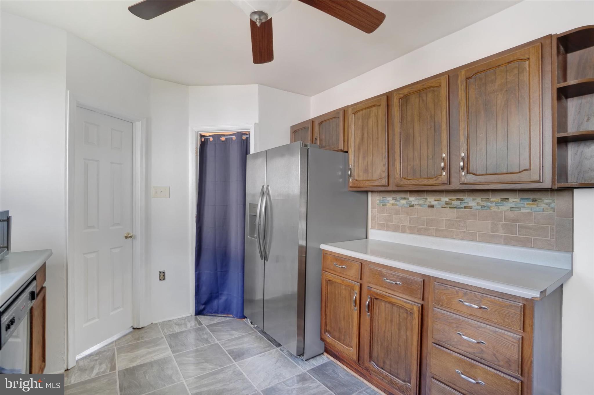 7 East High Street Windsor, PA 17366 - Photo 14 of 47 Primary kitchen