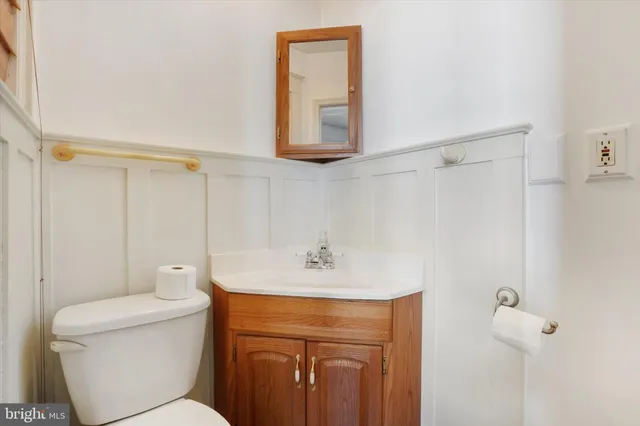 $250,000 | 7 East High Street, Windsor, PA 17366