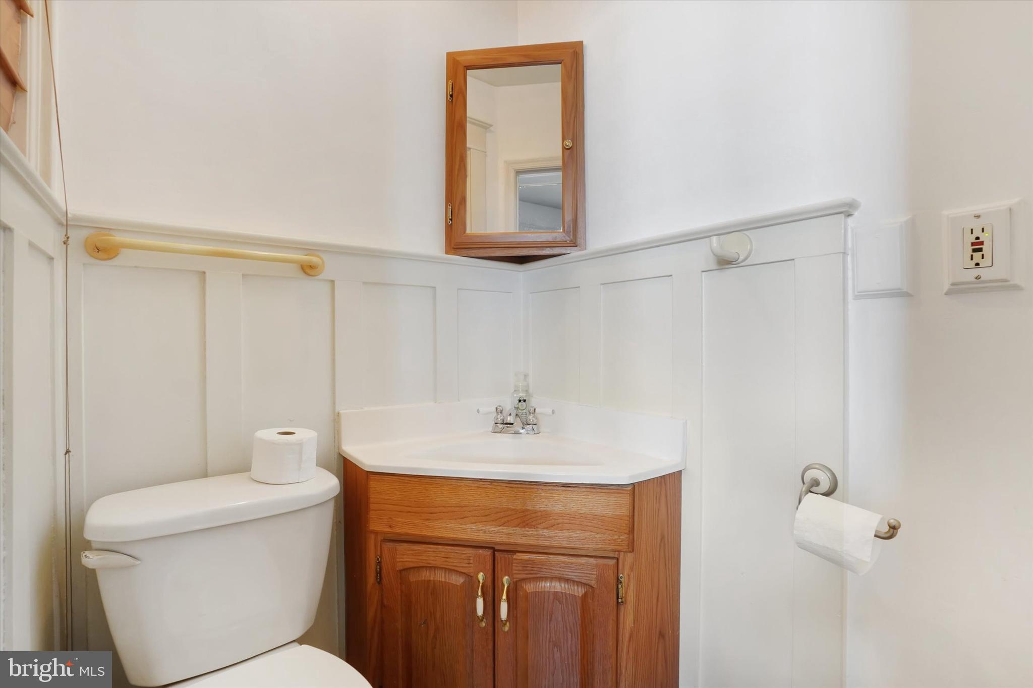 7 East High Street Windsor, PA 17366 - Photo 16 of 47 1/2 bath on first floor