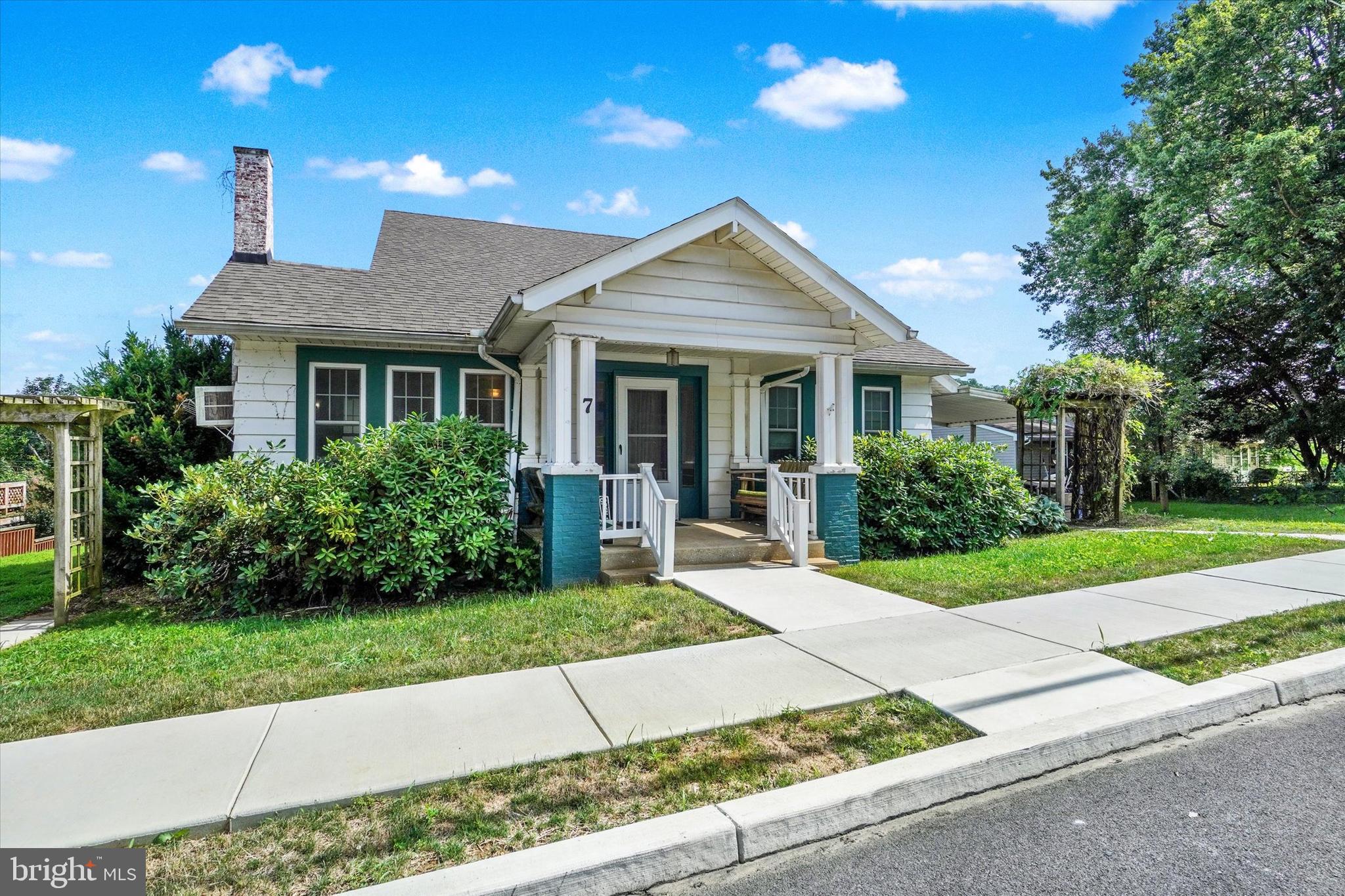 7 East High Street Windsor, PA 17366 - Photo 2 of 47