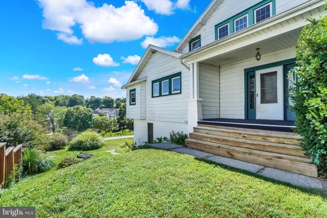 $250,000 | 7 East High Street, Windsor, PA 17366