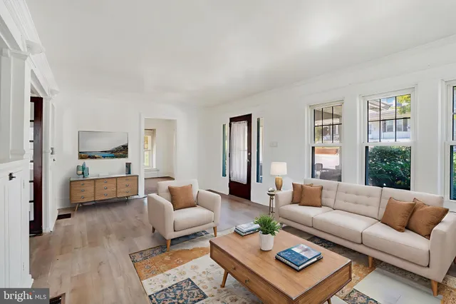 $250,000 | 7 East High Street, Windsor, PA 17366