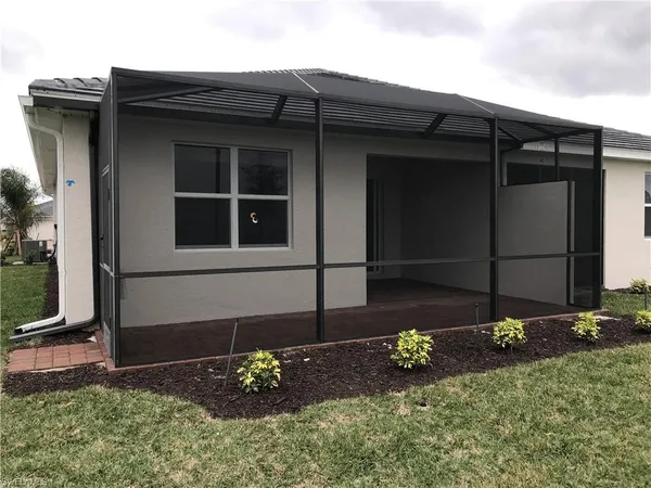 a close up view of washer and dryer