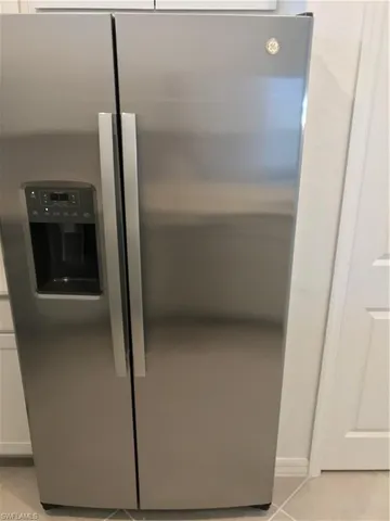 $2,600 | 2016 Vermont Lane, Naples, FL 34120