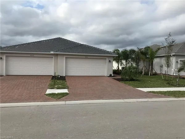 $2,395 | 2016 Vermont Lane, Naples, FL 34120