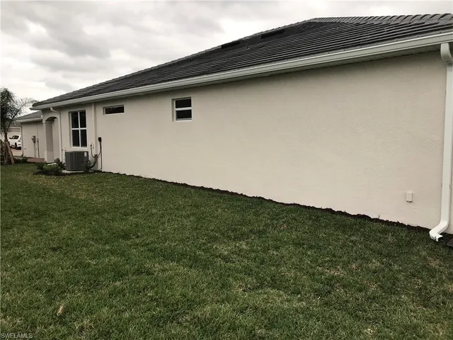 $2,600 | 2016 Vermont Lane, Naples, FL 34120