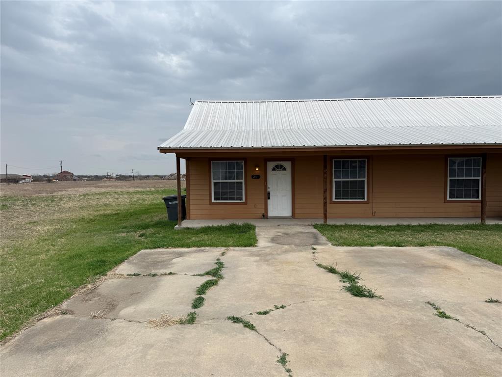 209 Blue Bell Court Weatherford, TX 76088 - Photo 14 of 23