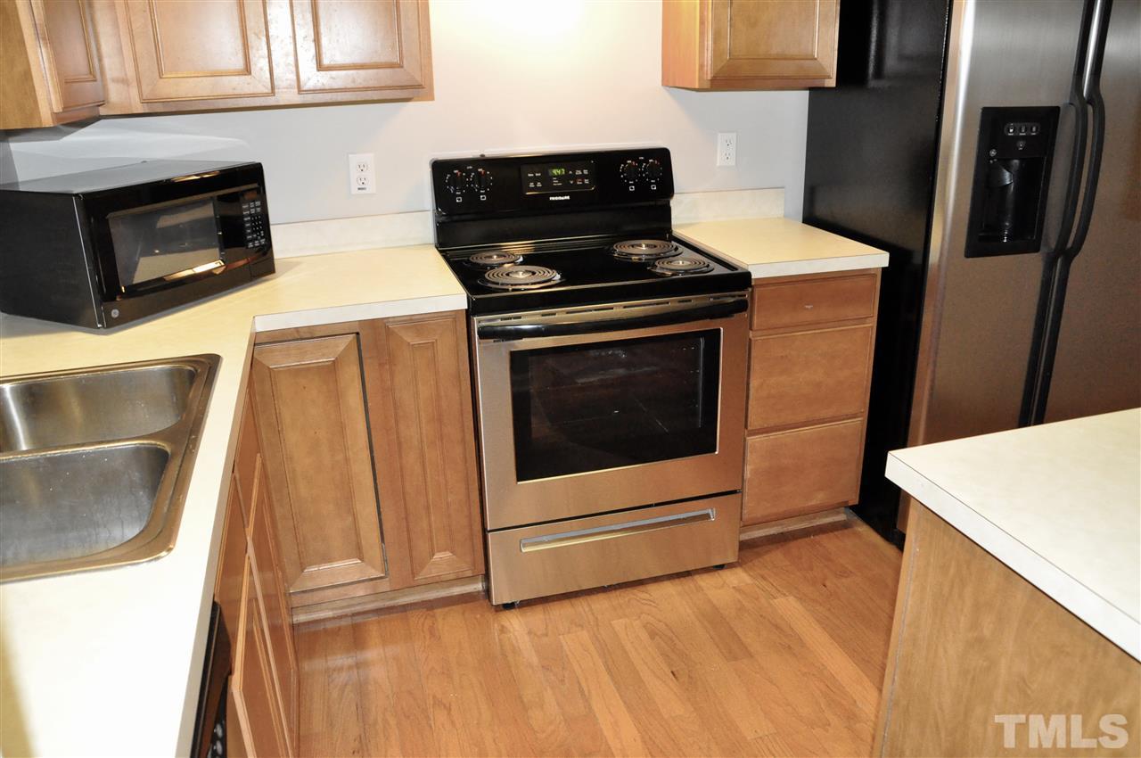 4305 Sugarbend Way Raleigh, NC 27606 - Photo 5 of 23 Gallery Image 5