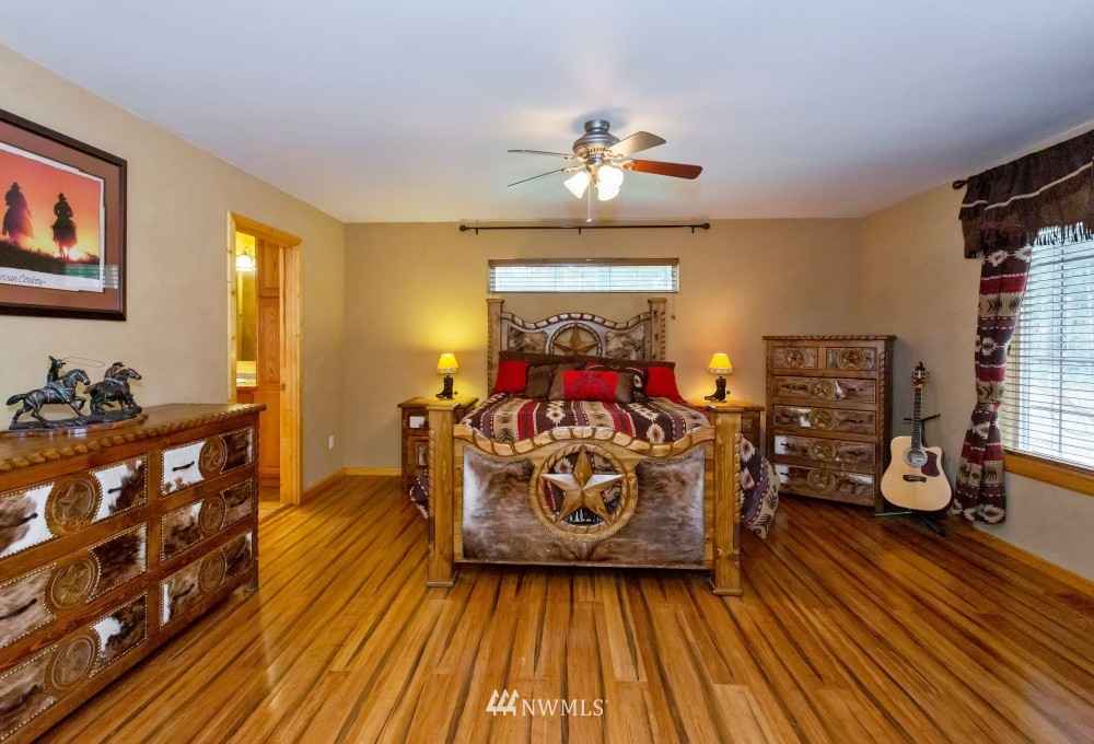 3722 Southwest Huckleberry Road Port Orchard, WA 98367 - Photo 20 of 35 Gallery Image 20