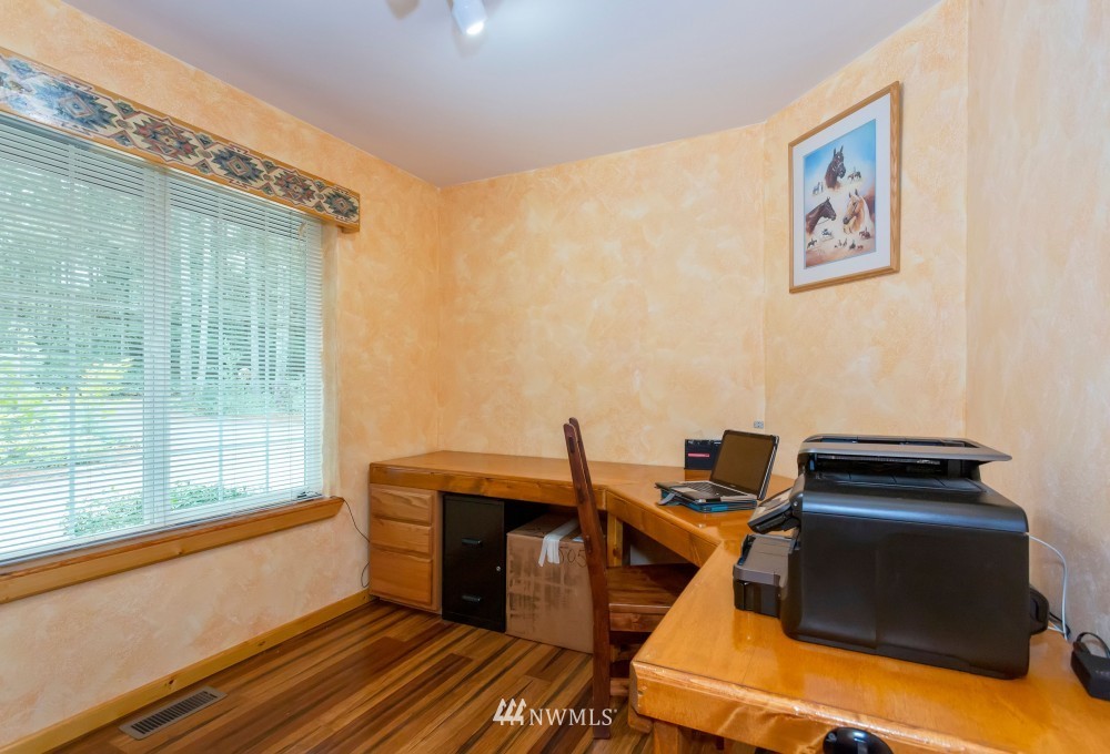 3722 Southwest Huckleberry Road Port Orchard, WA 98367 - Photo 24 of 35 Gallery Image 24