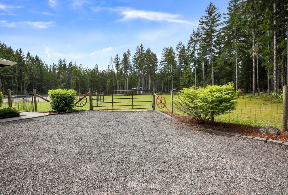 3722 Southwest Huckleberry Road Port Orchard, WA 98367 - Photo 26 of 35 Gallery Image 26