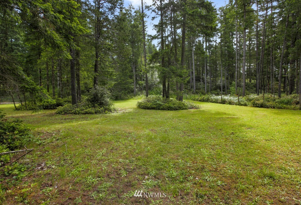 3722 Southwest Huckleberry Road Port Orchard, WA 98367 - Photo 4 of 35 Gallery Image 4