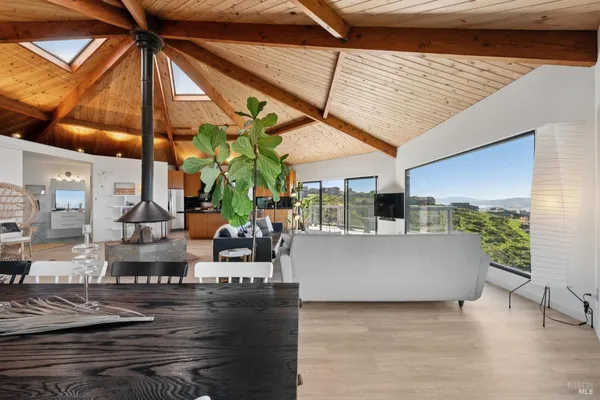 $1,799,000 | 557 Oceana Drive, Dillon Beach, CA 94929