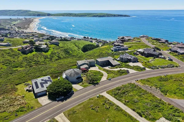 $1,799,000 | 557 Oceana Drive, Dillon Beach, CA 94929