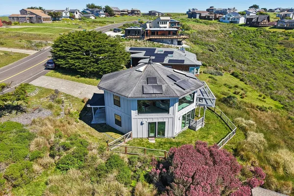 $1,799,000 | 557 Oceana Drive, Dillon Beach, CA 94929