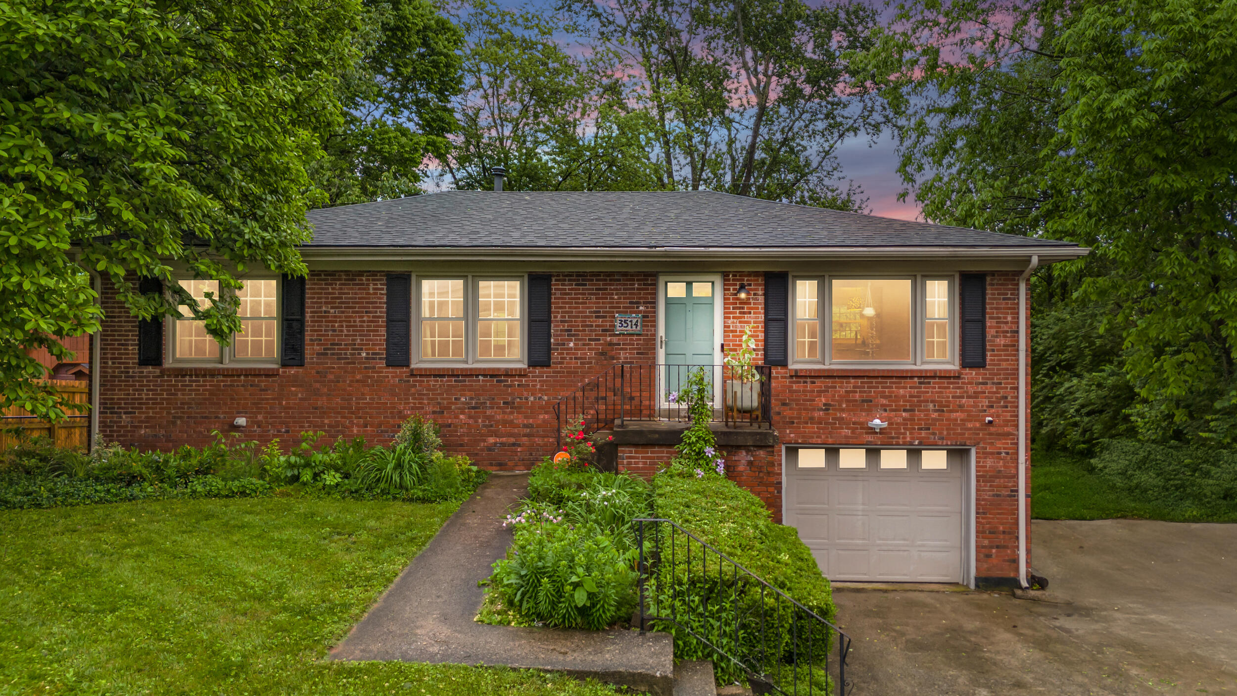 3514 Ramsgate Court Lexington, KY 40503 - Photo 1 of 29 Twilight