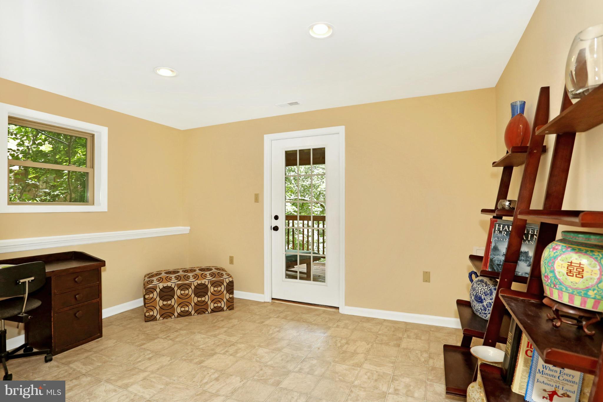 6618 West Lakeridge Road New Market, MD 21774 - Photo 15 of 26 Bedroom 4 w/Slider to lower Deck!