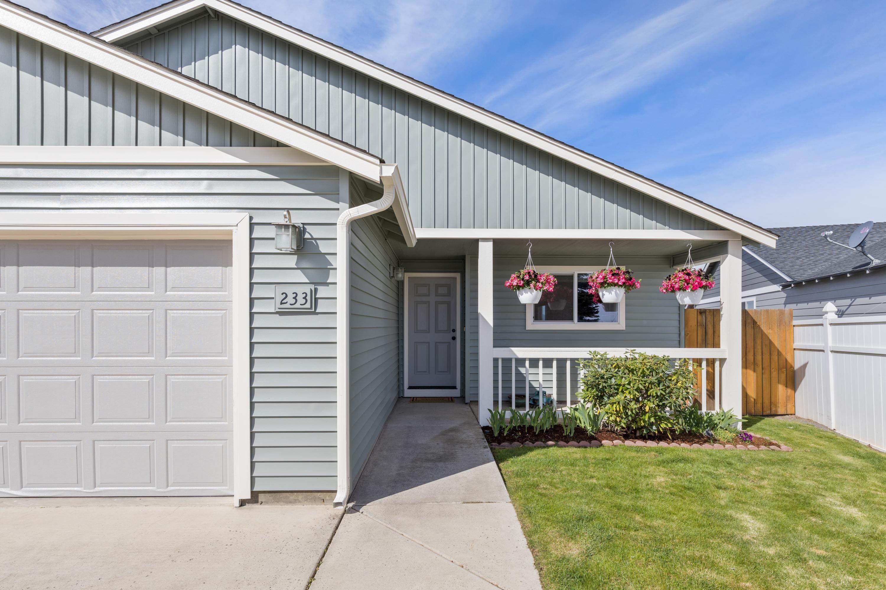 233 Center Ridge Drive Culver, OR 97734 - Photo 3 of 31 Gallery Image 3