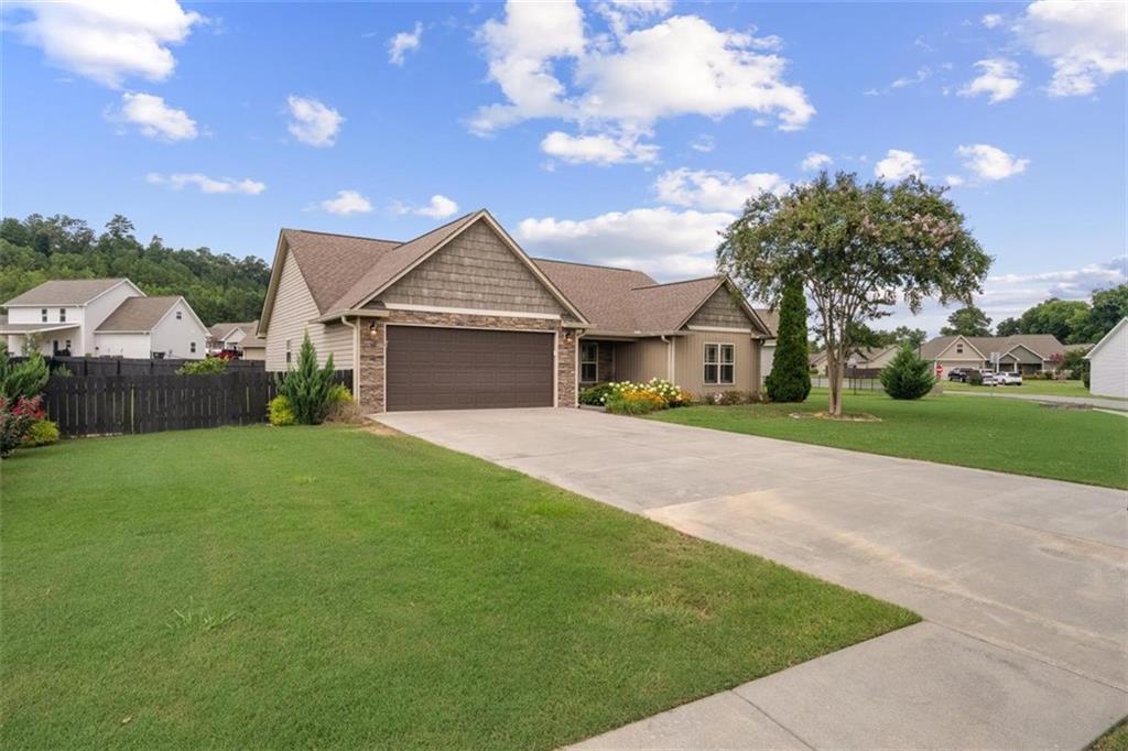 222 Gilmore Circle Calhoun, GA 30701 - Photo 1 of 43 Gallery Image 1