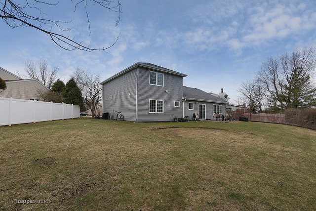 280 Royce Lane Roselle, IL 60172 - Photo 20 of 22