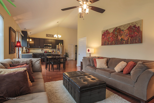280 Royce Lane Roselle, IL 60172 - Photo 10 of 22