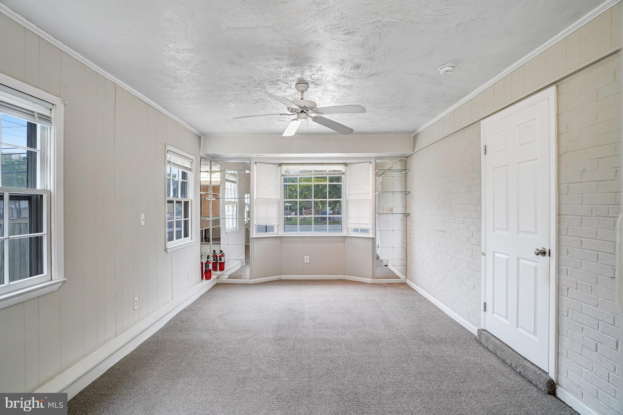 14712 Braddock Road Centreville, VA 20120 - Photo 15 of 34