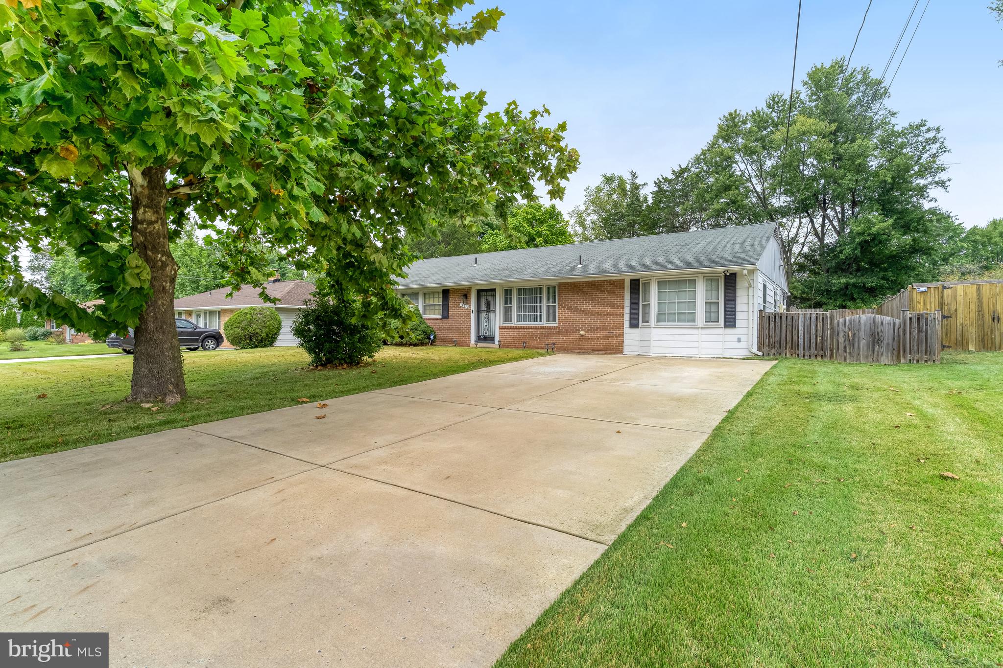 14712 Braddock Road Centreville, VA 20120 - Photo 2 of 34