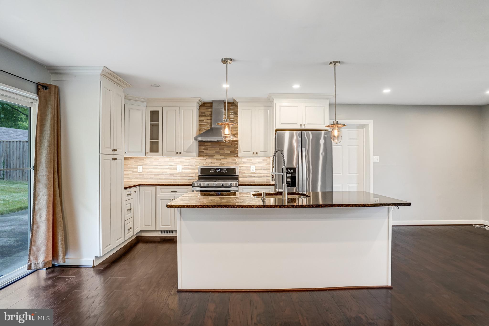 14712 Braddock Road Centreville, VA 20120 - Photo 8 of 34