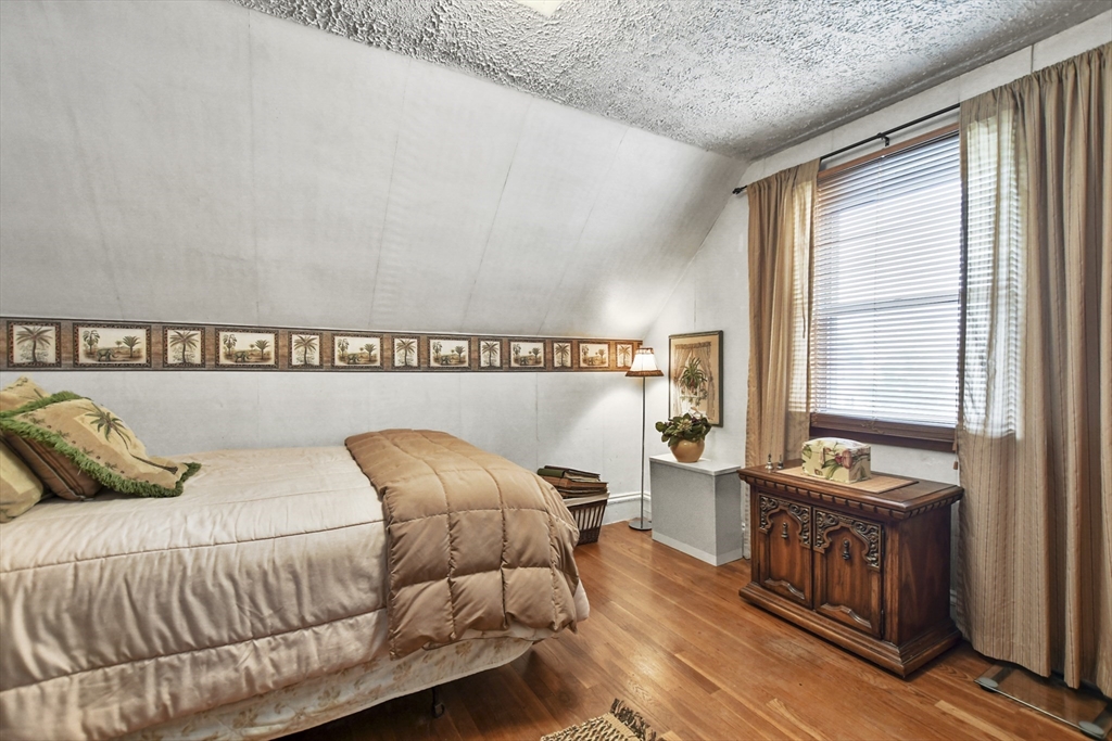 45 A Staples Avenue Everett, MA 02149 - Photo 23 of 34