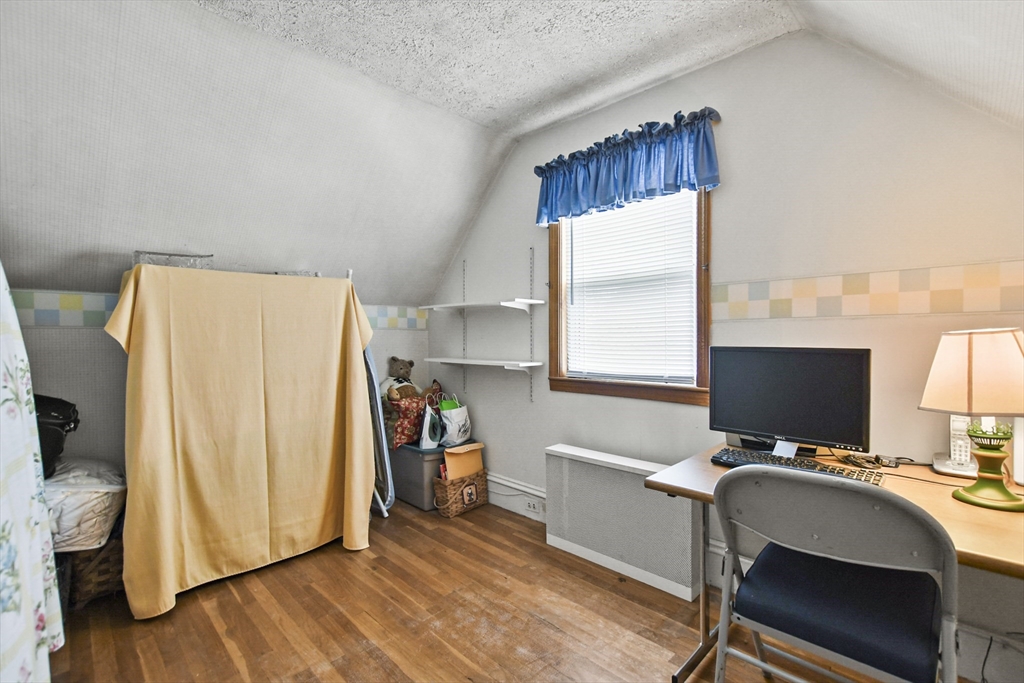 45 A Staples Avenue Everett, MA 02149 - Photo 26 of 34