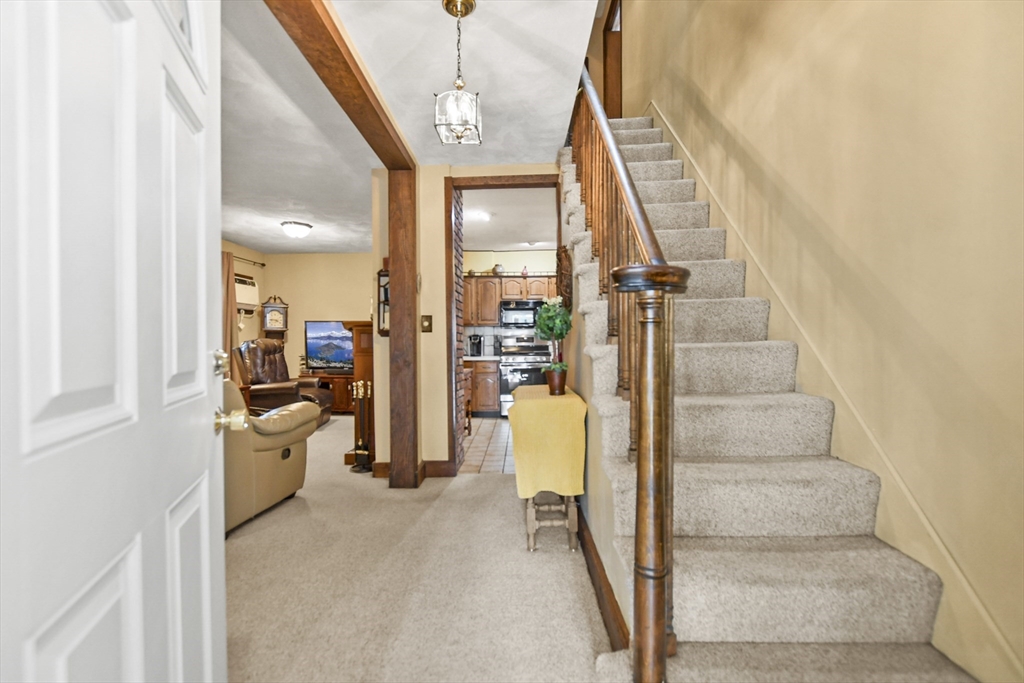 45 A Staples Avenue Everett, MA 02149 - Photo 3 of 34