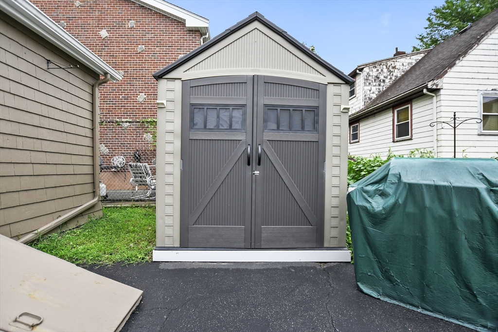 45 A Staples Avenue Everett, MA 02149 - Photo 33 of 34