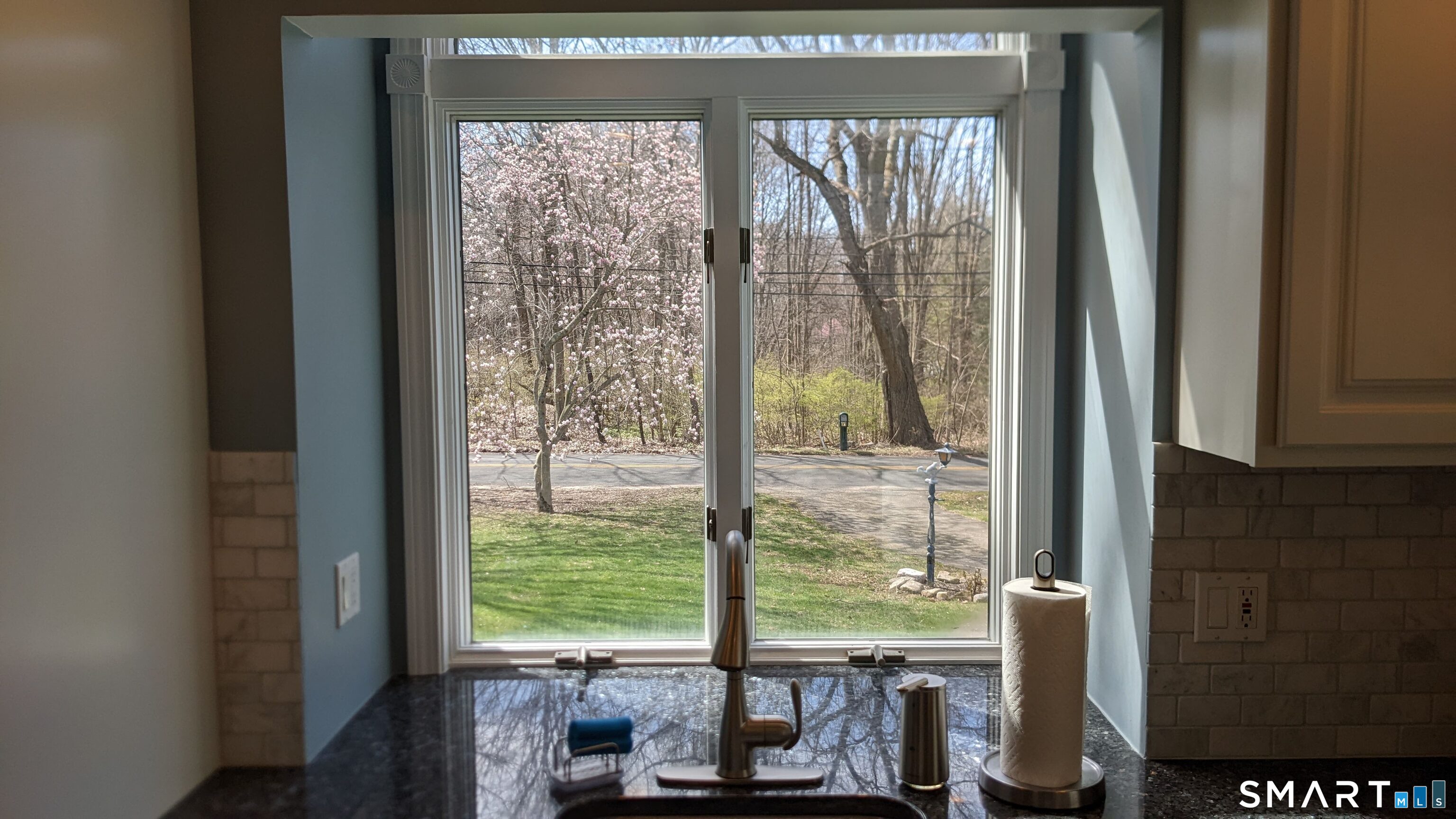 17 Gray Street Monroe, CT 06468 - Photo 10 of 33