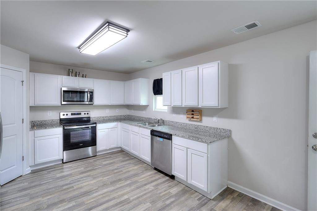 909 River Crossing Jefferson, GA 30549 - Photo 8 of 29