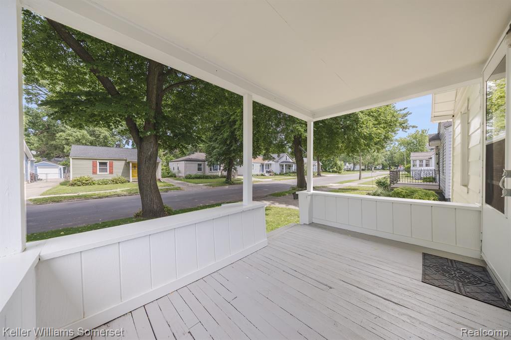 2115 Leitch Road Ferndale, MI 48220 - Photo 4 of 30