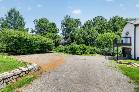 $899,000 | 7255 Hall Road, Greenbrier, TN 37073