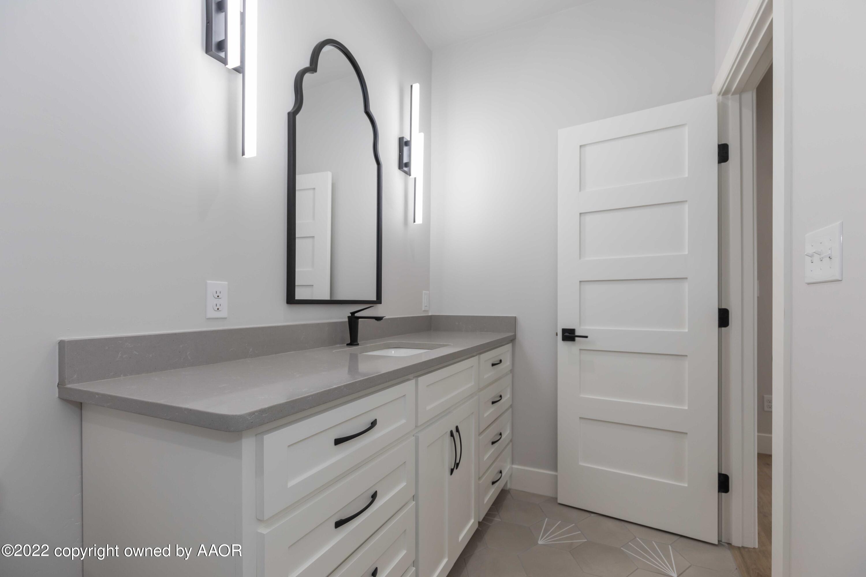 650 Desert Quail Road Canyon, TX 79015 - Photo 54 of 71 BATHROOM 3 VIEW 3
