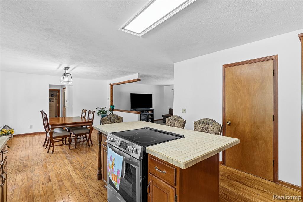 6699 Lansing Road Durand, MI 48429 - Photo 15 of 53