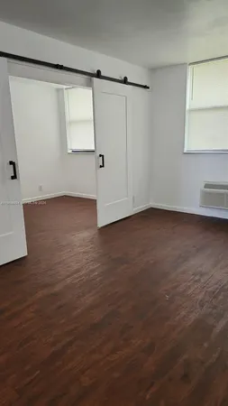 $1,350 | 2401 Riverside Drive, Unit 510B, Coral Springs, FL 33065