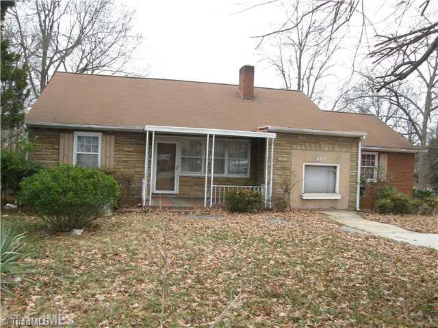 807 Gordon Street High Point, NC 27260 - Photo 1 of 7 Exterior Front.