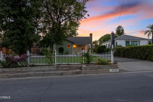 $1,025,000 | 3033 Glen Avenue, Altadena, CA 91001