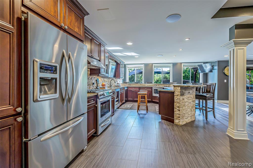 24935 Ravine Drive South Lyon, MI 48178 - Photo 34 of 51