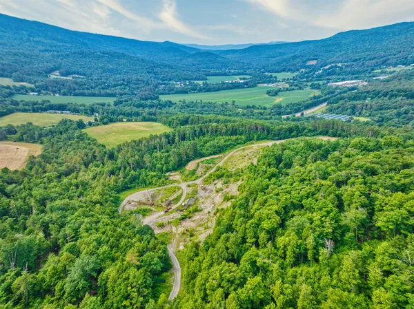 $1,100,000 | 3 East Green Mountain Road, Claremont, NH 03743