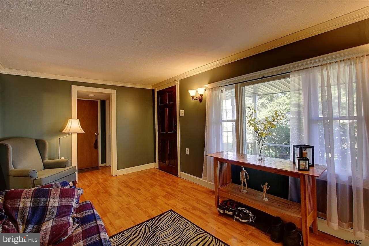 3051 A Claremont Road Dover, PA 17315 - Photo 5 of 27 Gallery Image 5