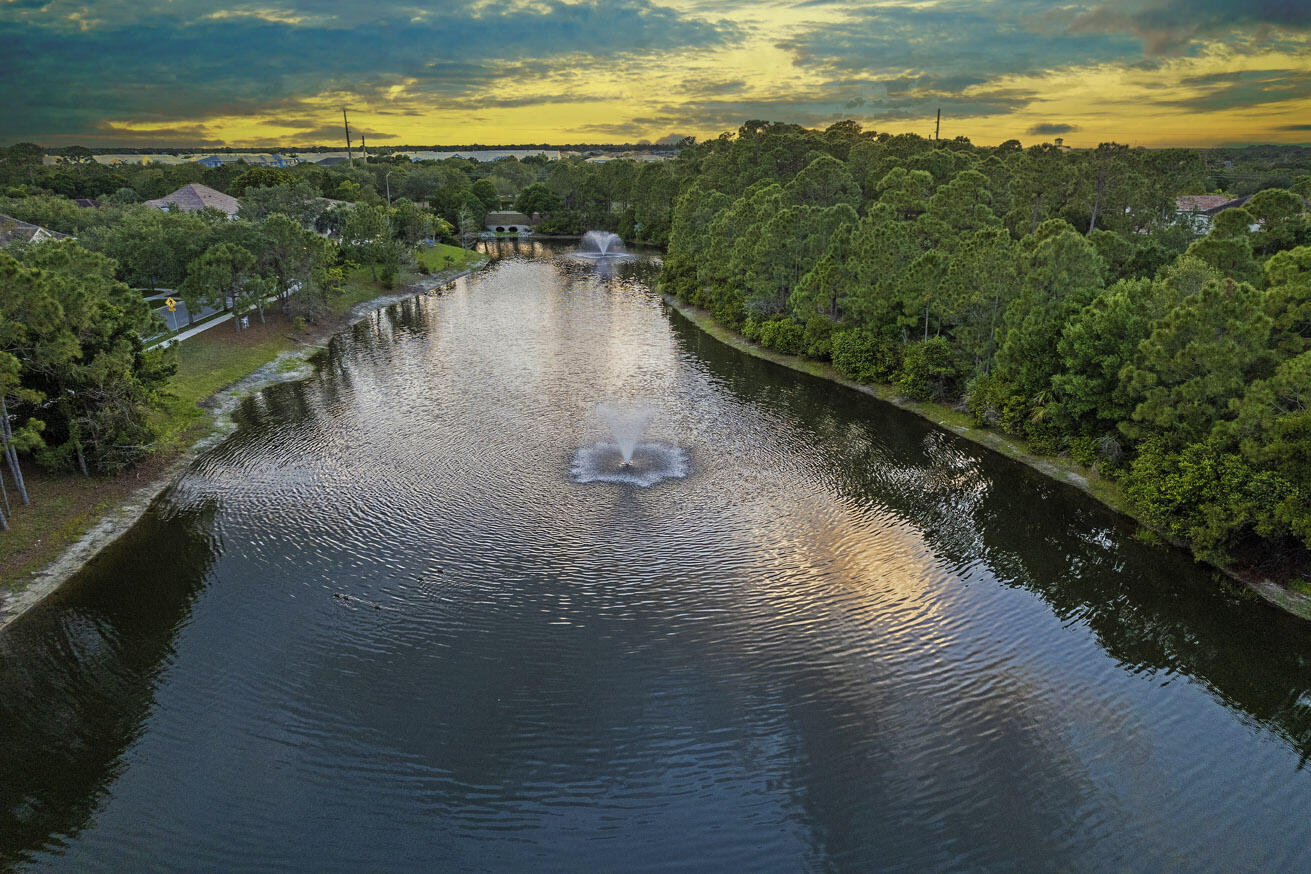 107 Mulligan Place Jupiter, FL 33458 - Photo 37 of 43 a view of a lake from a balcony